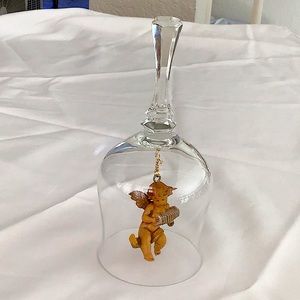 🎄rare Angel/ cherub inside glass shaped bell